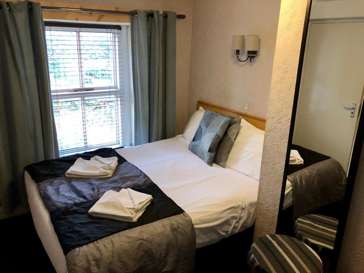 بنريث The White Lion Inn المظهر الخارجي الصورة
